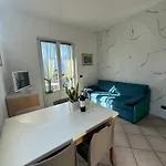 Andreis 아파트 *